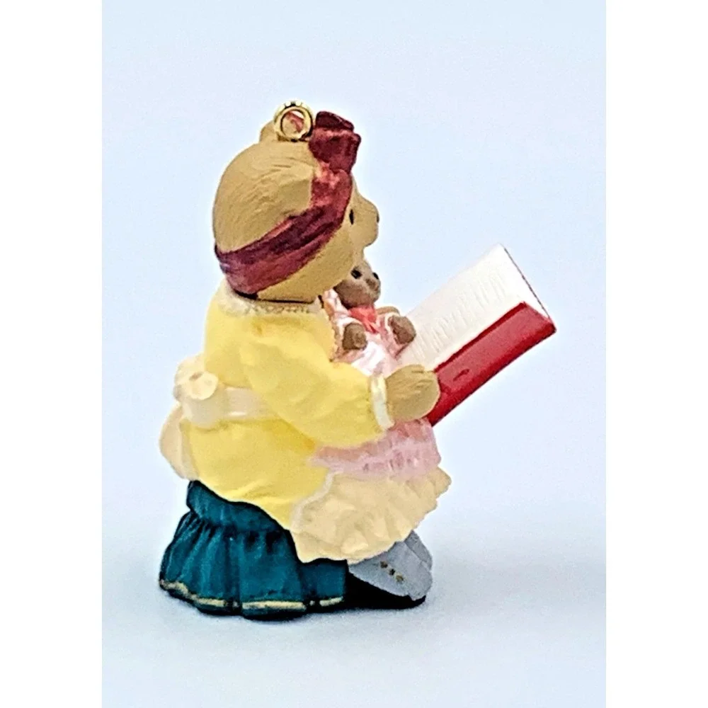 1993 Bearnadette Bearinger Hallmark Keepsake‎ Ornament - #4 in Collection Set